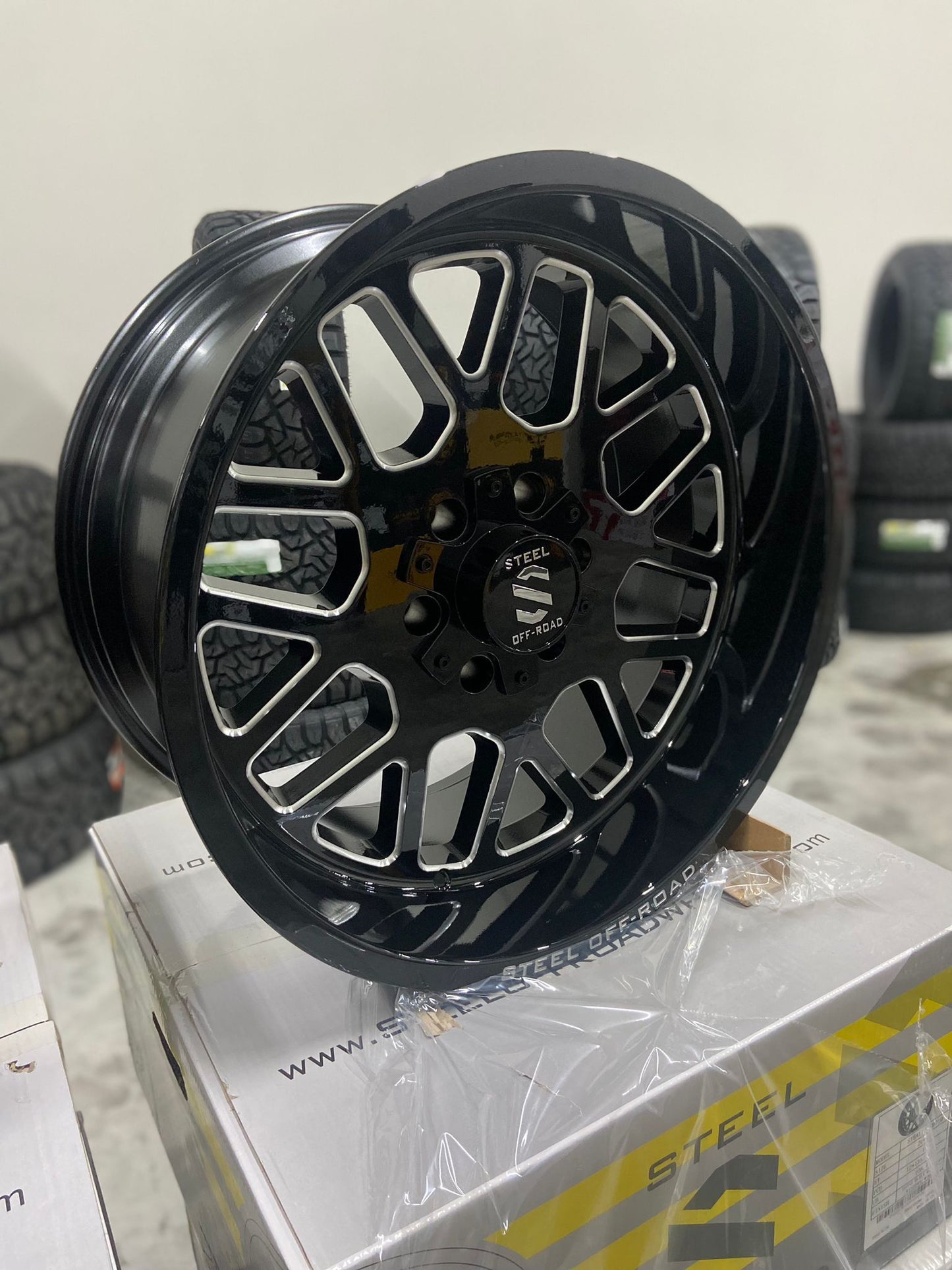 20" Steel Off-Road - Stealth SD710